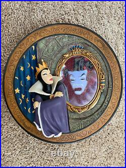 1997 Disney 60th Snow White Magic Mirror on the Wall Evil Queen 3D Plate LE