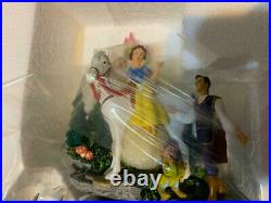 BRADFORD Disney Snow White Seven Dwarfs Sculpture with the Evil Queen FREESHIP