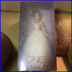 D23 Expo Store Exclusive ONCE UPON A TIME DOLL SET Evil Queen Snow White Dolls