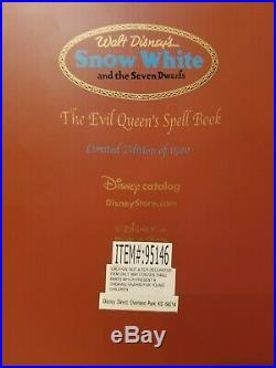 DISNEY LE VILLAINS SNOW WHITE EVIL QUEEN SPELL BOOK POISONS & HEART BOX With WATCH