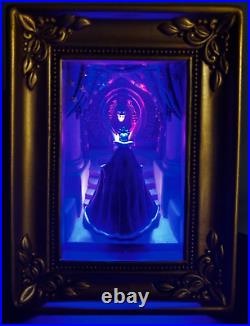 DISNEY PARKS GALLERY OF LIGHT- Snow White Evil Queen At The Mirror by Olszewski
