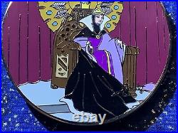 Disney Auctions Elisabete Gomes Evil Queen on her Throne LE 100 Pin from 2005