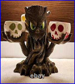 Disney Carthay Snow White Spooky Tree Flight Evil Queen Poison Apple Cup Mug NEW