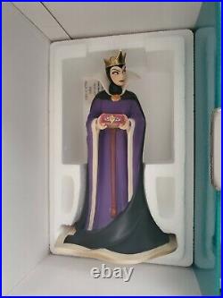 Disney Classics Collection Snow White & 7 Dwarfs The Evil Queen Figure COA