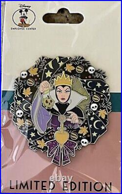 Disney DEC Pin Wreath Evil Queen Snow White Villain Pin MOC