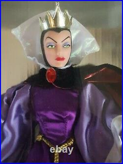 Disney Doll Evil Queen Vintage Doll Villains Wicked Queen Doll NIB BOX AS IS