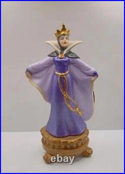 Disney Evil Queen Villian Snow White Figurine On Footed Base