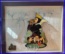 Disney Framed Collector Pin Set Snow White EVIL QUEEN & HAG2001 LE Animation