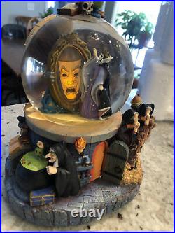 Disney Glitter Snow Globe Talking Magic Mirror Evil Queen Snow White With box