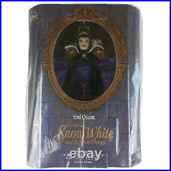 Disney Mattel 1998 Snow White's Evil Queen Doll Great Villains Collection 18626