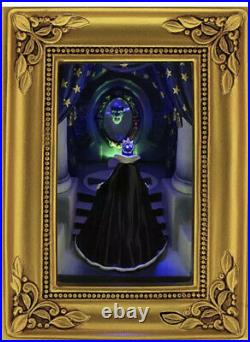Disney Parks Evil Queen At Mirror Villain Snow White Gallery Of Light Olszewski