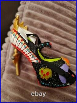 Disney Parks Runway Evil Queen Snow White Shoe Ornament Rare