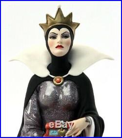 Disney SNOW WHITE EVIL Queen Collectible Statue
