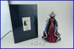 Disney Showcase Collection 4031539 Snow White Evil Queen withChalice Statue Figure