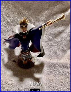 Disney Showcase Evil Queen Grand Jester Figure Snow White & Seven Dwarfs Villain