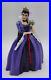 Disney_Showcase_Rococo_Evil_Queen_withPoison_Apple_Figurine_Enesco_6010296_NIDB_01_wmiw