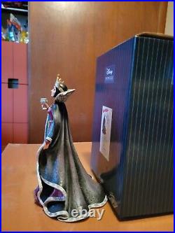 Disney Showcase Snow White Evil Queen