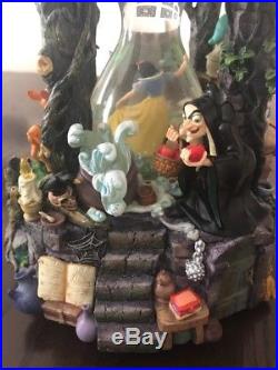 Disney Snow White And The Seven Dwarfs Snow Globe Snowglobe Hourglass Evil Queen