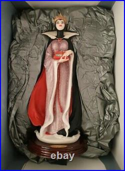 Disney Snow White Evil Queen Figurine by Giuseppe Armani (Brand New)