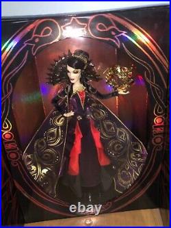 Disney Snow White Evil Queen Midnight Masquerade Doll Limited Edition
