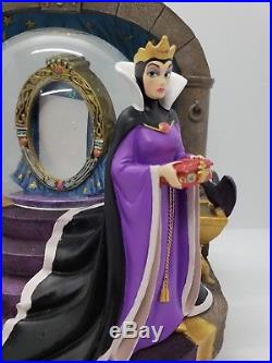Disney Snow White Evil Queen Snowglobe