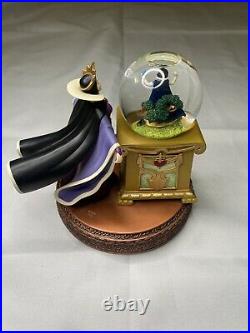 Disney Snow White Evil Queen Villains Snow Globe Crystal Ball Extremely Rare
