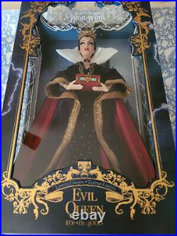 Disney Snow White Limited Edition Evil Queen Exclusive 17-Inch Doll