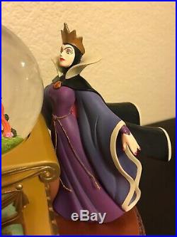 Disney Snow White and Evil Queen Villains collection Snowglobe RARE