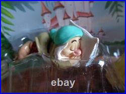 Disney Store Exclusive Princess Snow White Seven Dwarfs Evil Queen Figurine Set