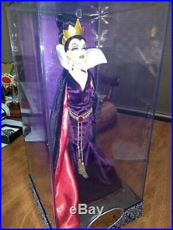 Disney Store Villains Designer Collection LE Evil Queen Doll with COA snow white