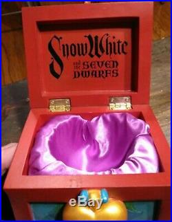 Disney Store exclusive Rare Snow White Evil Queen Heart box with apple