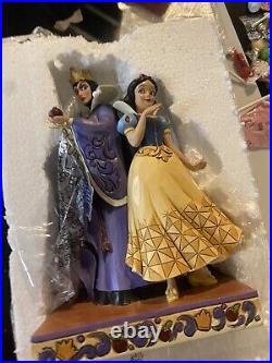 Disney Traditons 6008067 Snow White And Evil Queen Evil And innocence