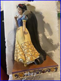 Disney Traditons 6008067 Snow White And Evil Queen Evil And innocence