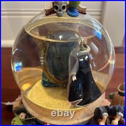 Disney Villains Evil Queen/ Snow White Globe With Tag Fully Works