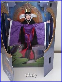 Disney Villains Limited Edition Snow White And The Seven Dwarfs Evil Queen Doll