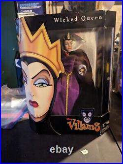 Disney Villains Wicked Queen Doll Snow White 1998 RARE Discontinued NIB