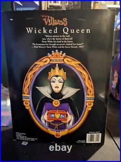 Disney Villains Wicked Queen Doll Snow White 1998 RARE Discontinued NIB