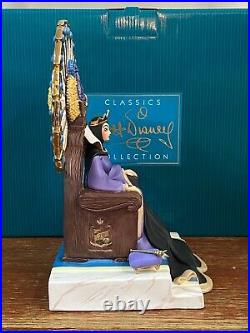 Disney WDCC Enthroned Evil Queen from Snow White & Seven Dwarfs No. 3223 - NEW