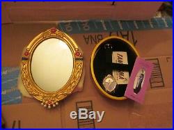 Disney snow white evil queen magic mirror display watch set rare wristwatch ltd