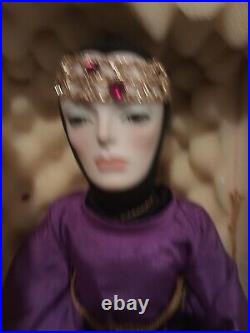 Dolls by Jerri 1983 Disney Evil Queen 20 Porcelain Doll
