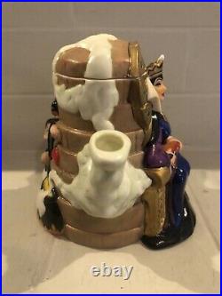 EVIL QUEEN FROM SNOW WHITE DISNEY VILLAINS ALTER EGO TEAPOT COLLECTION 5 Tall