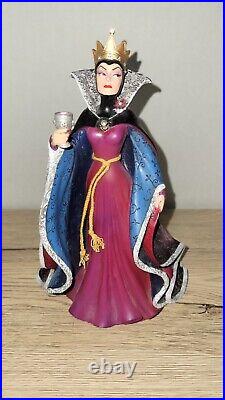 Enesco Disney Evil Queen Snow White Couture de Force Figurine 4031539