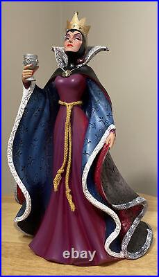 Evil Queen Couture de Force Disney Showcase Collection Enesco 4031539