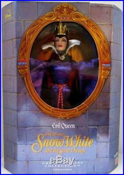 Evil Queen From Snow White (Great Villains Collection)(New)