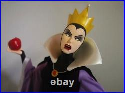 Evil Queen Premium Format Exclusive Edition Snow White DISNEY SIDESHOW STATUE