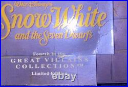 Evil Queen Walt Disney's Snow White Great Villain's Collection Doll Figurine NEW