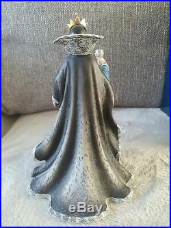 Extremely Rare! Walt Disney Snow White Evil Queen Standing Figurine Statue