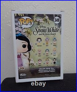 Funko Pop Disney Snow White 349 Toys R Us Exclusive & Evil Queen 42 Bundle