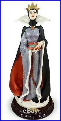 Giuseppe Armani Figure Walt Disney Evil Queen Regina from Snow White 1510C New