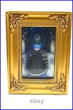 Olszewski Disney Gallery Of Light Snow White Evil Queen at the mirror